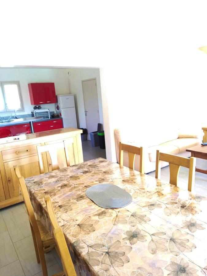 Maison Accueillante A Nant Avec Piscine Partagee Bagian luar foto