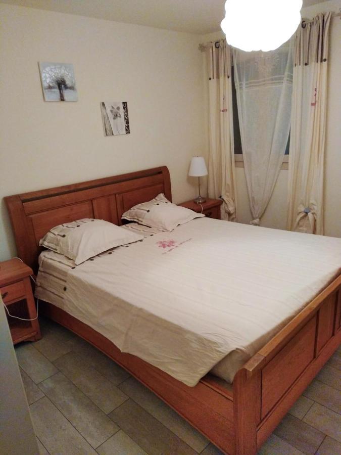 Maison Accueillante A Nant Avec Piscine Partagee Bagian luar foto