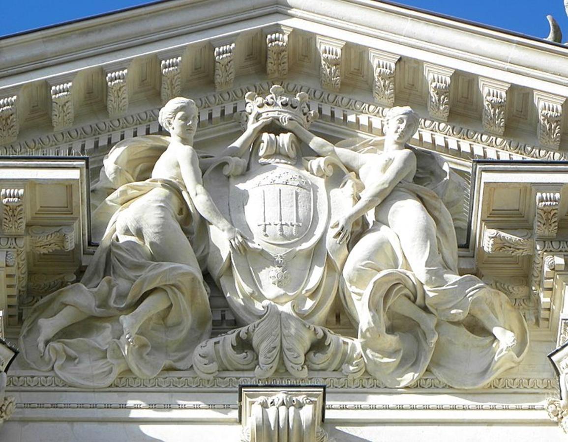 Maison Accueillante A Nant Avec Piscine Partagee Bagian luar foto
